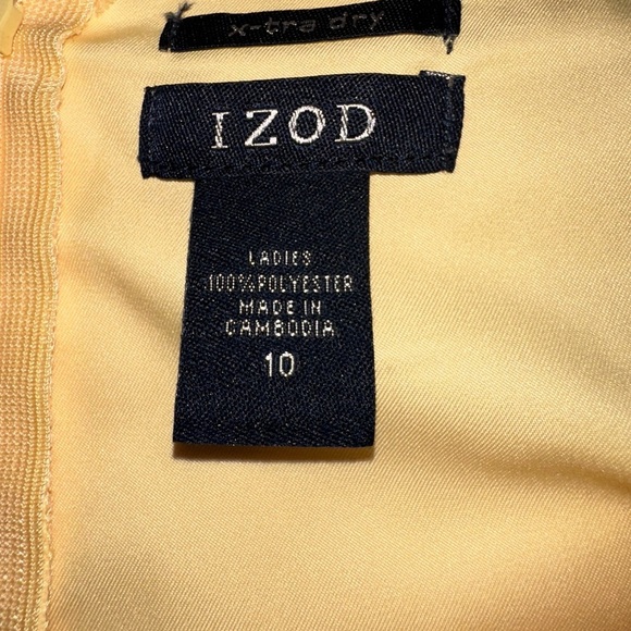 Izod Light Yellow Skort Size 10
Preppy Pickleball Tennis Casual Summer Beach - Picture 3 of 6